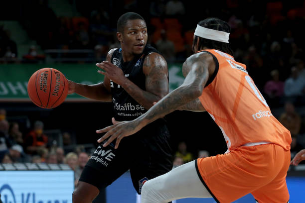 不断调整阵 不断调整阵